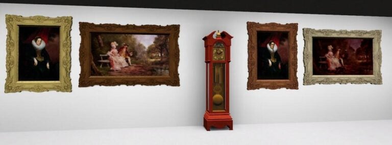 Galerie d'art avec tableaux et horloge ancienne.