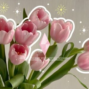 Fleurs de tulipes roses dans le jeu Les Sims 4 avec texte promotionnel.