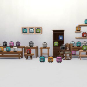 Collection de petits robots cuiseurs dans *Les Sims 4* en exposition.