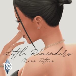 Tattoo de croix sur l'épaule dans *Les Sims 4* - Little Reminders Cross Tattoos