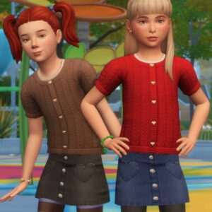 Deux avatars Sims 4 en tenues 'Petite Princesse' avec accessoires