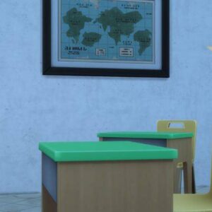 Classe virtuelle du jeu Les Sims 4 avec pupitres et carte murale
